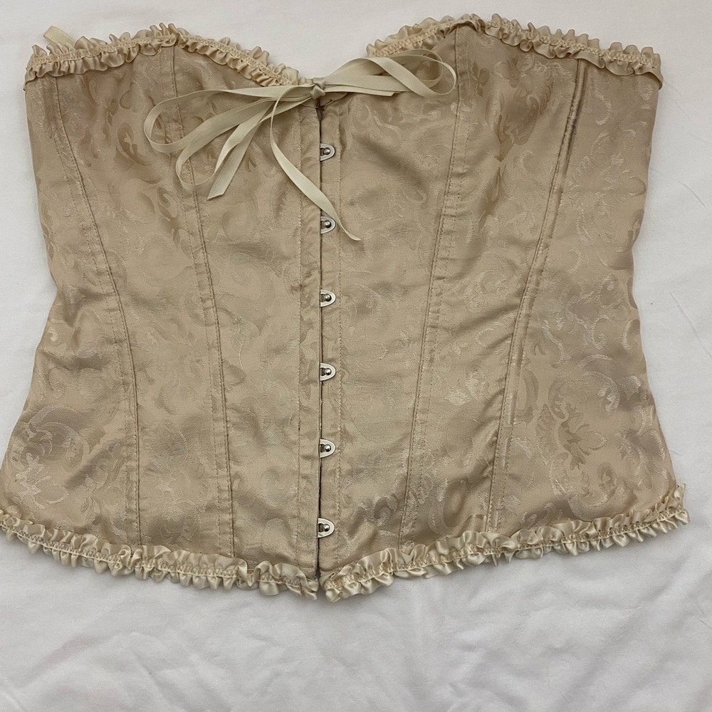 No name top